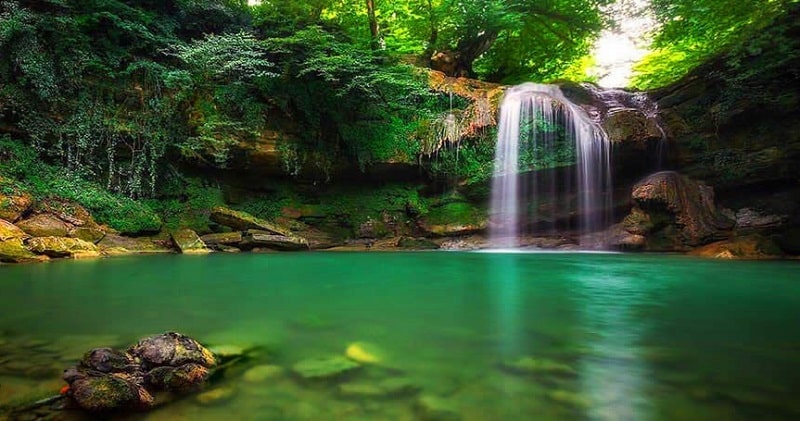 مکان های دیدنی ایلام: آبشار چشمه کبود