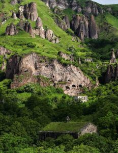 نمای دور روستای خندزورسک ارمنستان